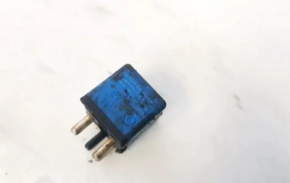Mercedes-Benz C W202 Other relay 0015429919 4ra004122-03