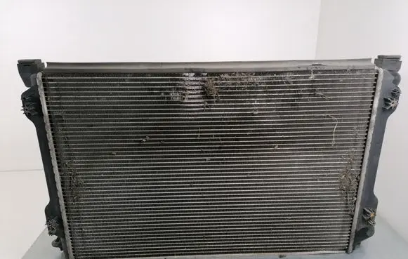 Audi A6 S6 C6 4F Coolant radiator 4F0121251Q