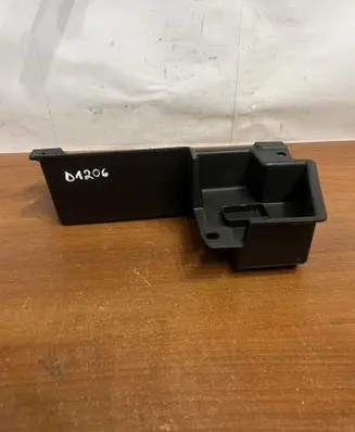BMW X6 E71 Glove box 51476981047 D1206