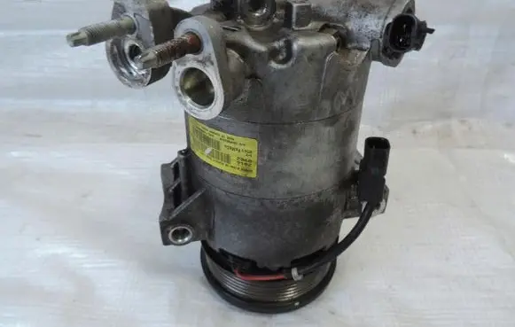 Ford Focus Air conditioning (A/C) compressor (pump) DV6119D629FF