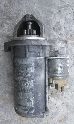 Mercedes-Benz Vito Viano W639 Starter motor 0051511301
