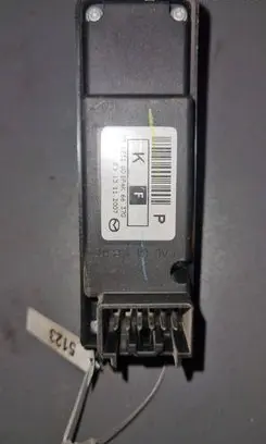 Mazda 3 II Electric window control switch 03123100