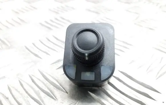 Audi A4 S4 B8 8K Wing mirror switch 8K0959565