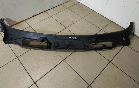 BMW 3 E92 E93 Wiper trim 7161034 6928635