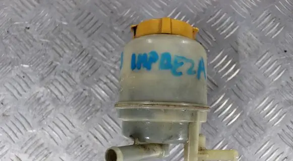 Subaru Impreza II Power steering fluid tank/reservoir