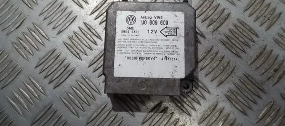 Volkswagen Golf IV Airbag control unit/module 1j0909609 0030fw0pedv4