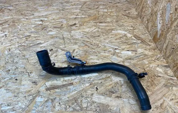 Nissan Micra K14 Engine coolant pipe/hose 215015FF0A