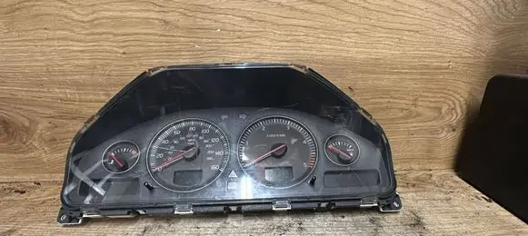 Volvo S80 Speedometer (instrument cluster) 30746112