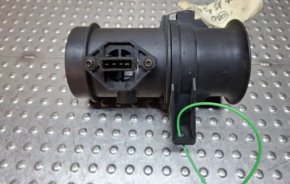Audi A8 S8 D2 4D Mass air flow meter S27705797 077133471D 0280217804