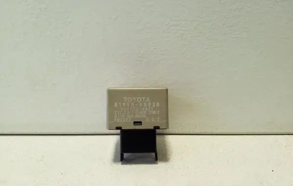 Lexus CT 200H Other relay 8198050030 0665004651