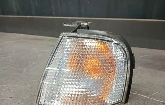 Nissan Primera Front indicator light 08215-1546l-b