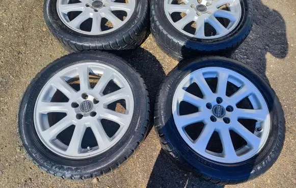 Volvo XC70 R17 alloy rim 8634739