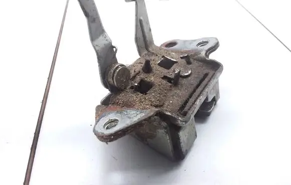 Toyota Yaris Tailgate/trunk/boot lock/catch/latch