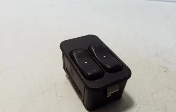 Opel Zafira A Electric window control switch 90561088