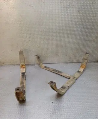 KIA Carnival Fuel tank mounting bracket 