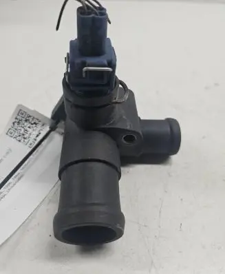Audi A4 S4 B5 8D Engine coolant pipe/hose