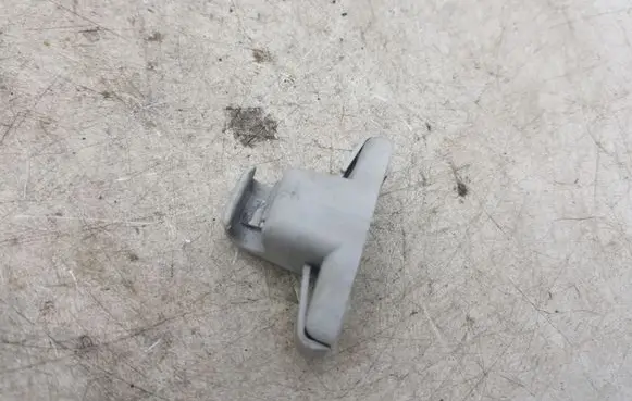 BMW 3 E46 Sun visor clip/hook/bracket NOCODE