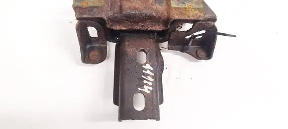 Mazda 2 Engine mount bracket 