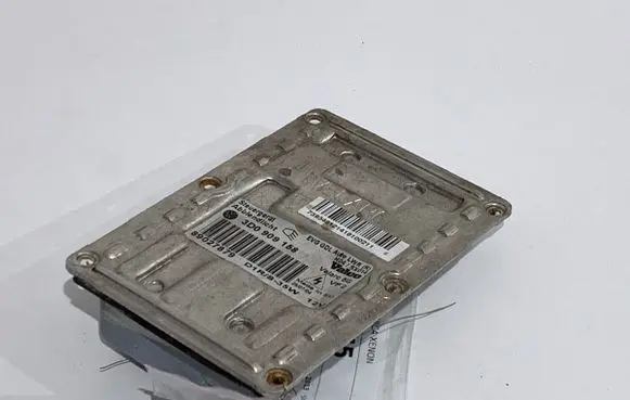 Volkswagen Touareg I Voltage converter/converter module 3D0909158
