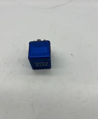 Audi A4 S4 B5 8D Other relay 8A0951253