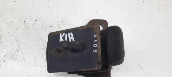 KIA Sorento Engine mount bracket 218123E150