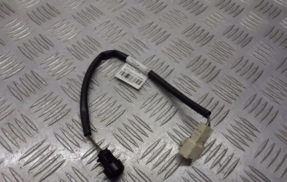 Toyota Avensis T250 Air conditioning (A/C) pressure sensor 246470-0440