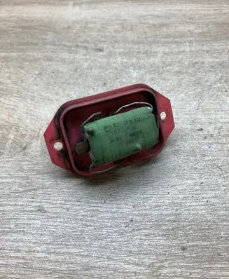 Audi A6 S6 C4 4A Heater blower motor/fan resistor 4A0959127B
