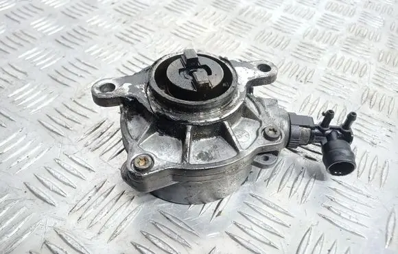 Renault Laguna II Vacuum pump