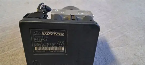 Volvo V50 ABS Pump 30793903