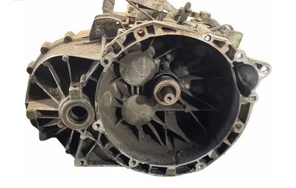 Ford Kuga I Manual 5 speed gearbox AV4R7002AB