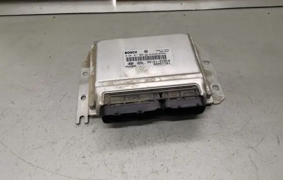 KIA Carens I Engine control unit/module 0281011024 3912127310
