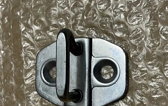 Mercedes-Benz B W246 W242 Rear door lock loop/hook striker 11000049B