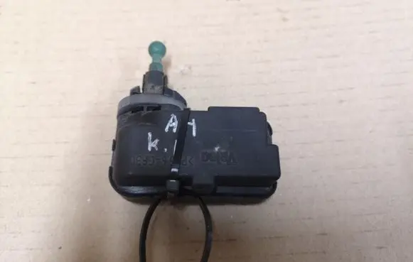 Audi A4 S4 B6 8E 8H Headlight level adjustment motor 1J0941295F