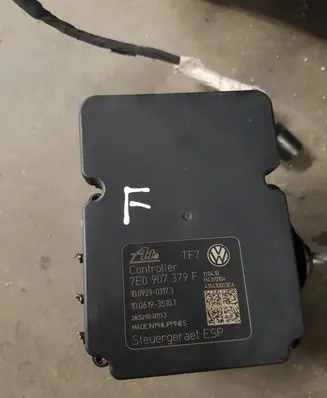 Volkswagen Multivan T6 ABS Pump 7E0907379F 28529001133 10092903173