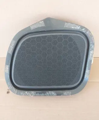 Audi A3 S3 8L Front door speaker 8D9035412B 493896