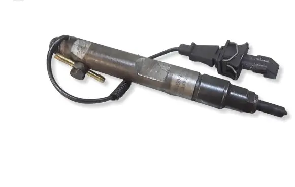 Volkswagen Golf IV Fuel injector 028130202Q