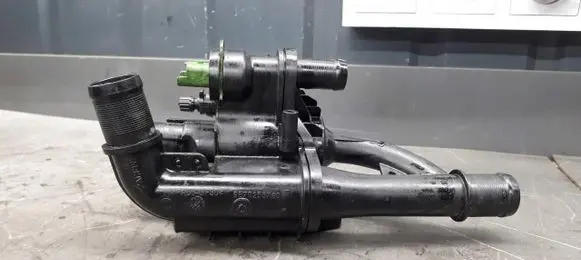 Citroen C4 Grand Picasso Thermostat/thermostat housing 9670253780