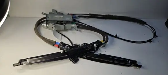BMW 5 F10 F11 Curtain motor 7232773