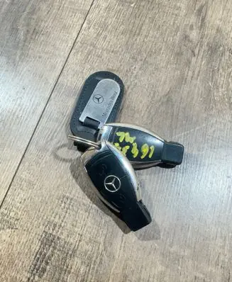 Mercedes-Benz ML W164 Ignition key/card 
