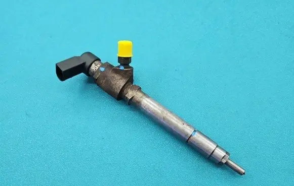 Jaguar XF X250 Fuel injector 5U3Q-9K546-AA IMPRK1425744