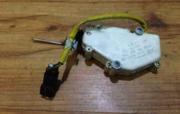 Volkswagen Sharan Central locking motor 7m0959775c 95vw9b241ab