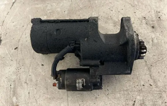 Nissan Navara D22 Starter motor