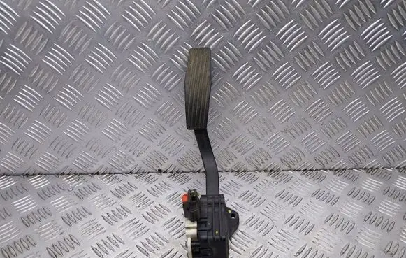 Chevrolet Aveo Accelerator pedal position sensor 96858781
