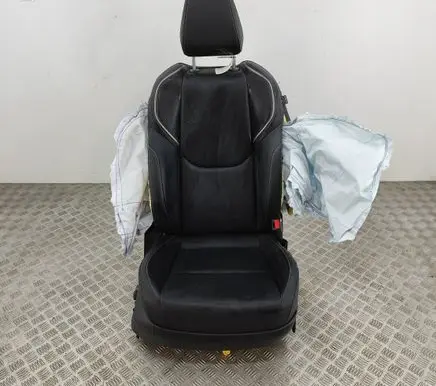 Toyota Prius xw60 Front passenger seat 7101347220