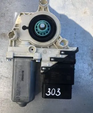 Volkswagen PASSAT B6 Front door window regulator motor 1K0959701P