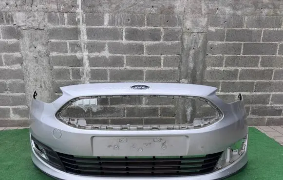 Ford C-MAX II Front bumper 