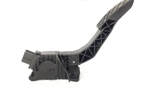 Volkswagen Tiguan Accelerator throttle pedal 5Q2723503D