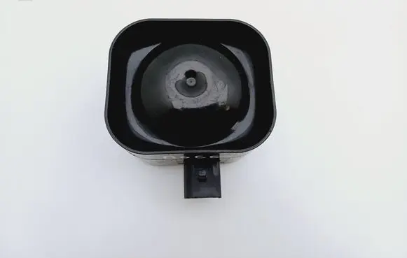 Audi A6 S6 C5 4B Alarm system siren 8L0951605