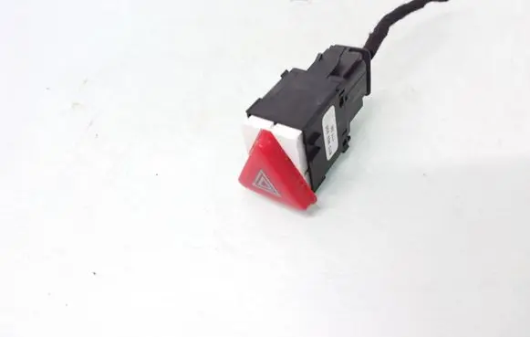 Skoda Fabia Mk1 (6Y) Hazard light switch 6Y0953235