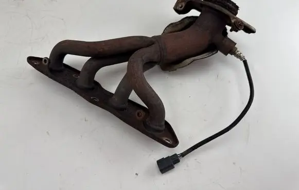 Toyota Prius (XW20) Exhaust manifold